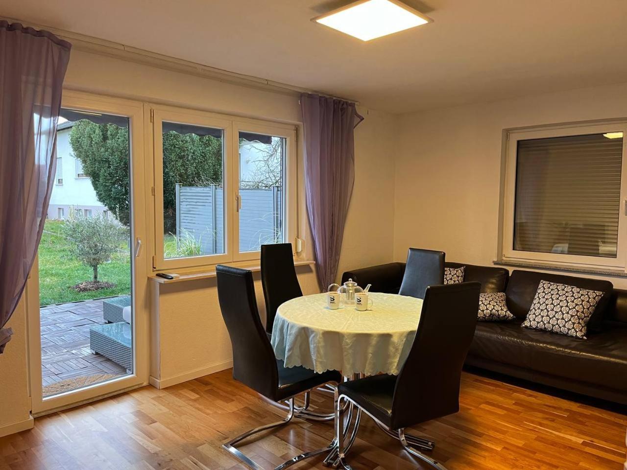 Gemütliche 3 Zimmer Wohnung mit großzügiger Terrasse im Grünen Reutlingen Exterior foto
